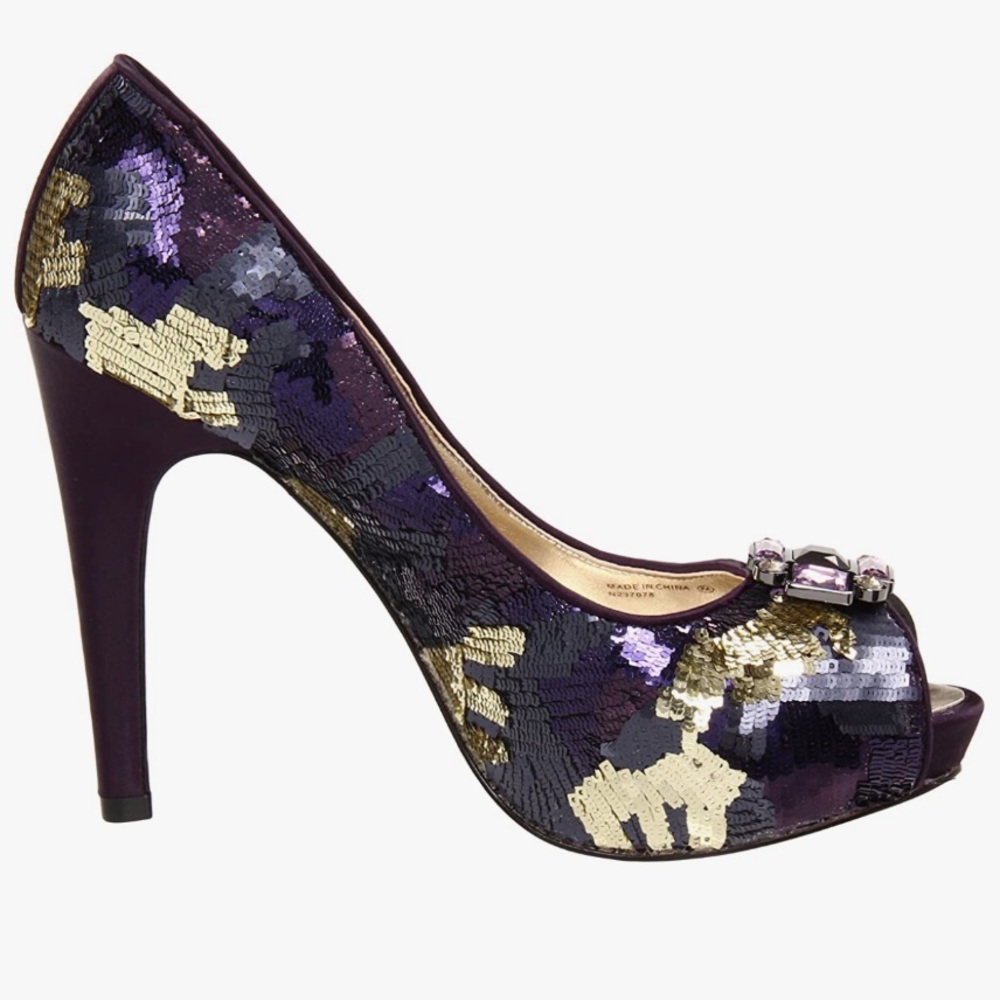 Nina Evan Pump Color: Aubergine size 7